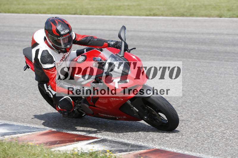 /27 12.06.2025 Ducati Schweiz Trackday Warmup  ADR/blau-bleu/team